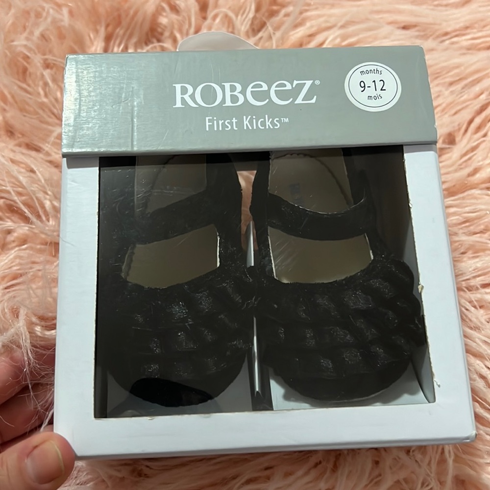 Robeez first kicks